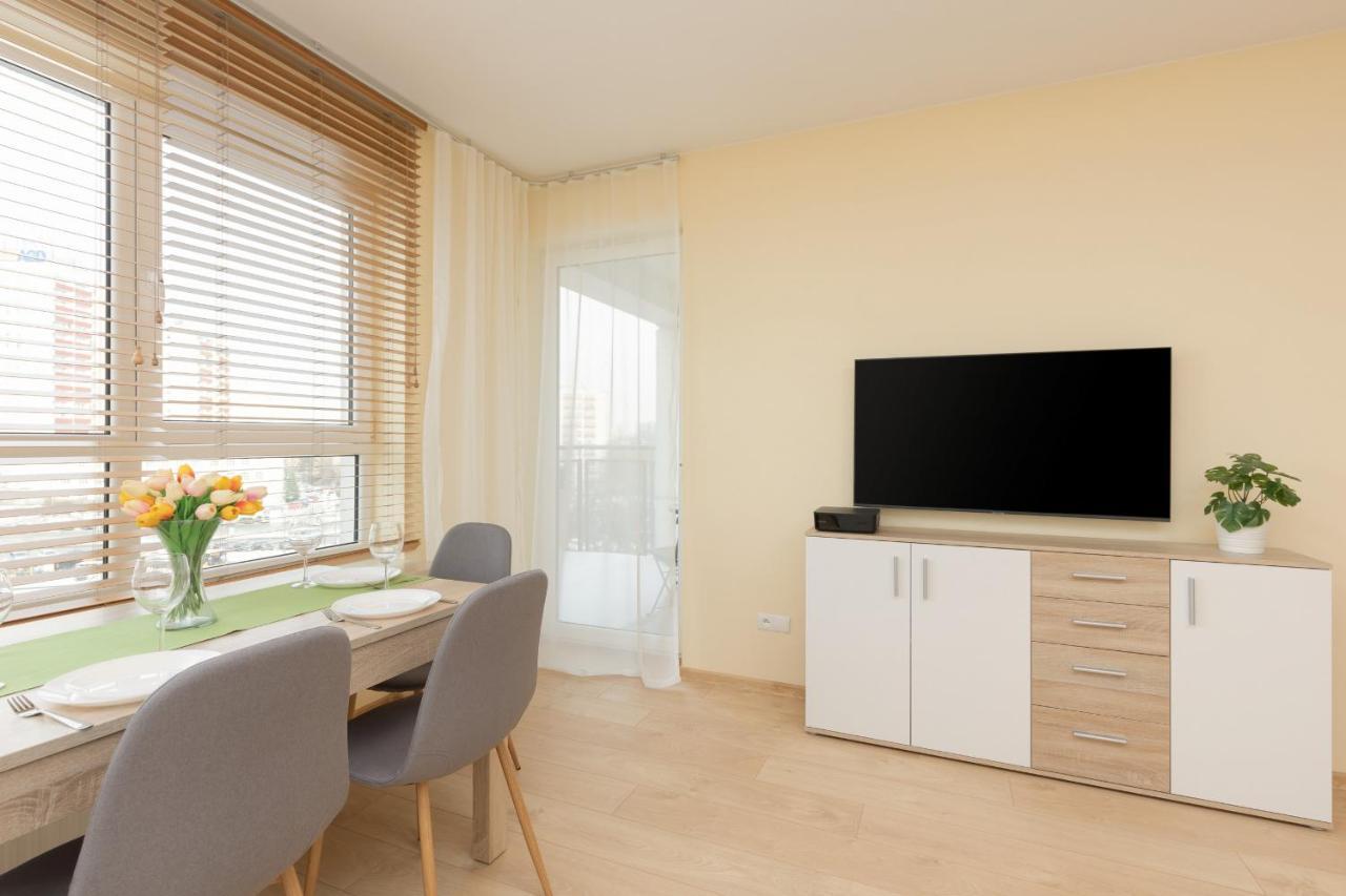 Praga Family Apartment With Parking By Noclegi Renters Warszawa Eksteriør bilde