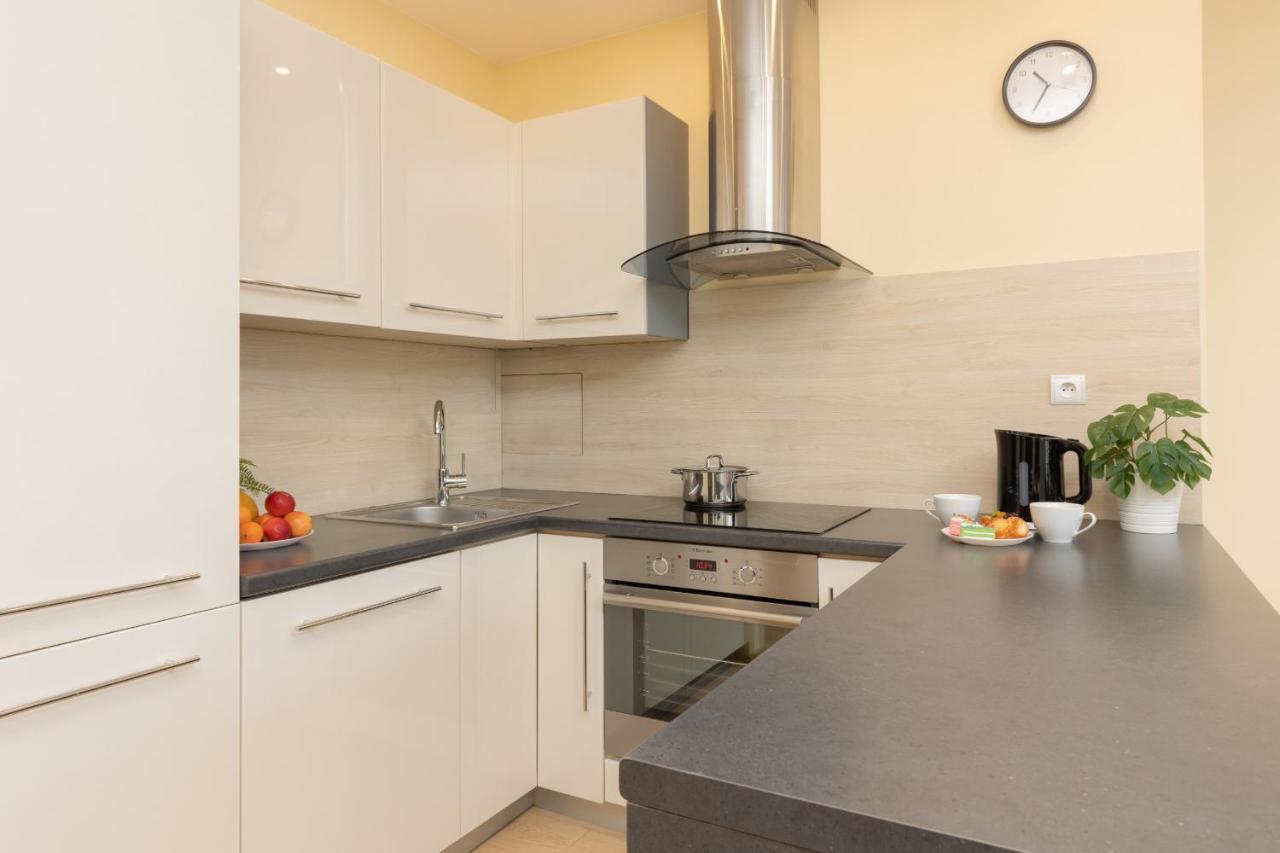Praga Family Apartment With Parking By Noclegi Renters Warszawa Eksteriør bilde